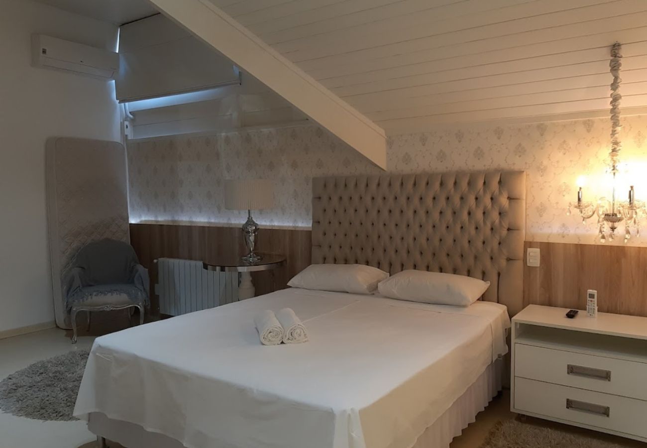 Apartamento em Gramado - Apto Cervino REF 547121