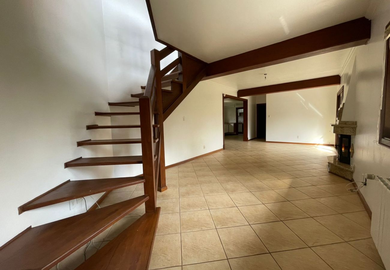 Apartamento em Gramado - Apto Monte Belo REF 547330