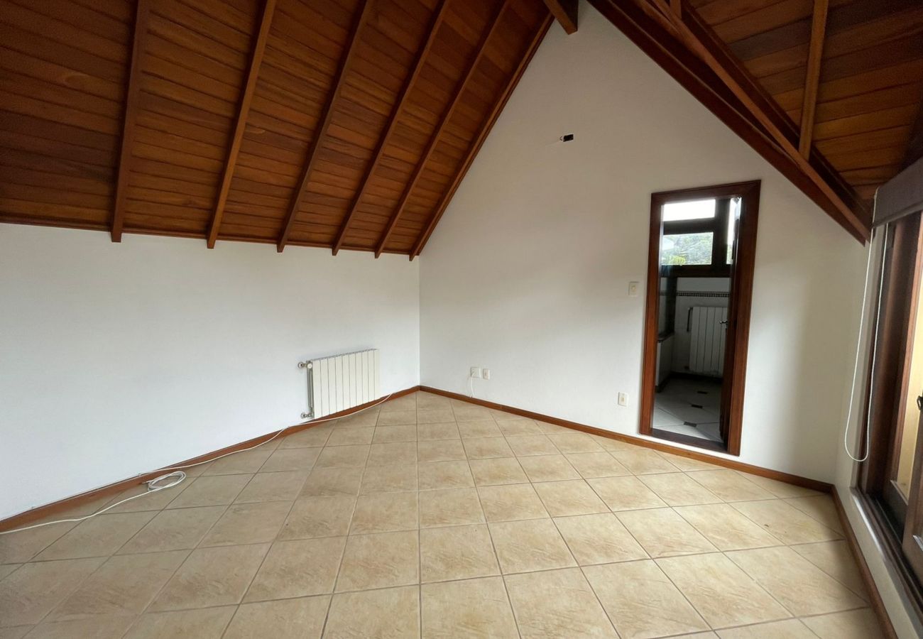 Apartamento em Gramado - Apto Monte Belo REF 547330