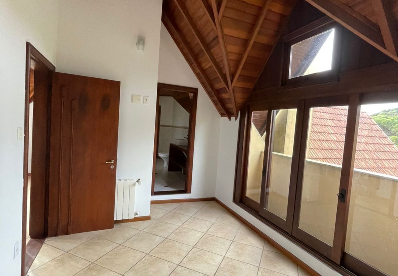 Apartamento em Gramado - Apto Monte Belo REF 547330