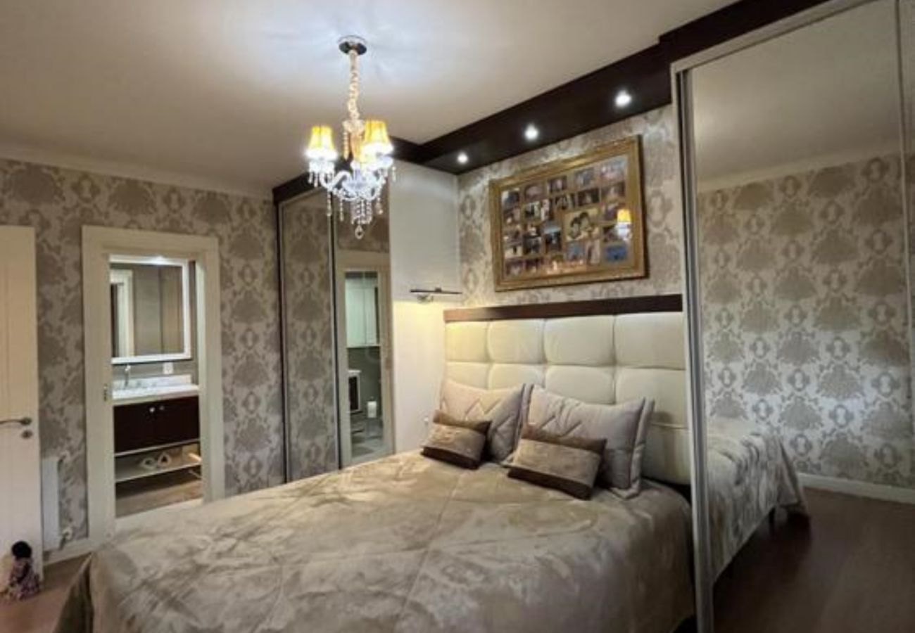 Apartamento em Gramado - Apto Oviedo REF 547159