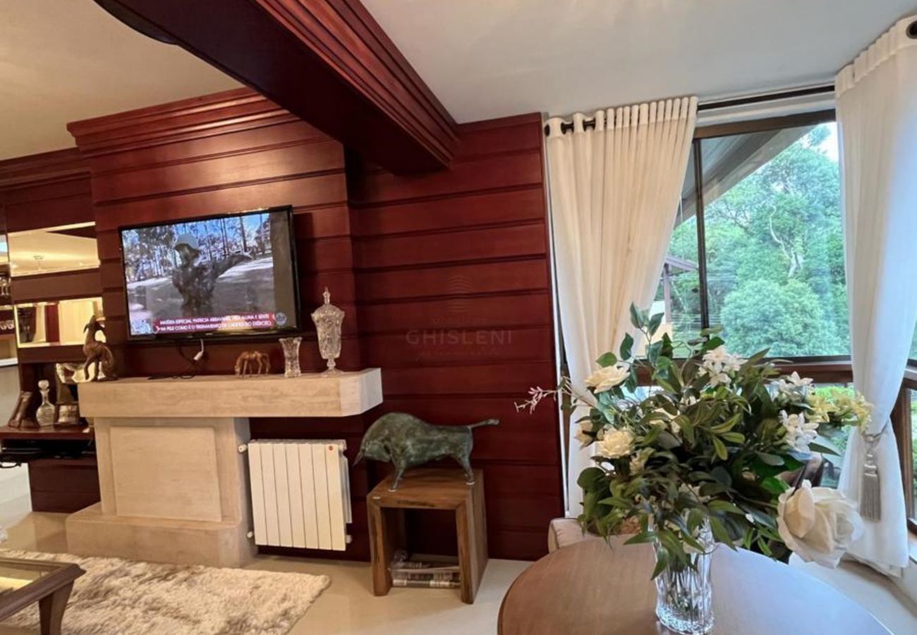 Apartamento em Gramado - Apto Oviedo REF 547159