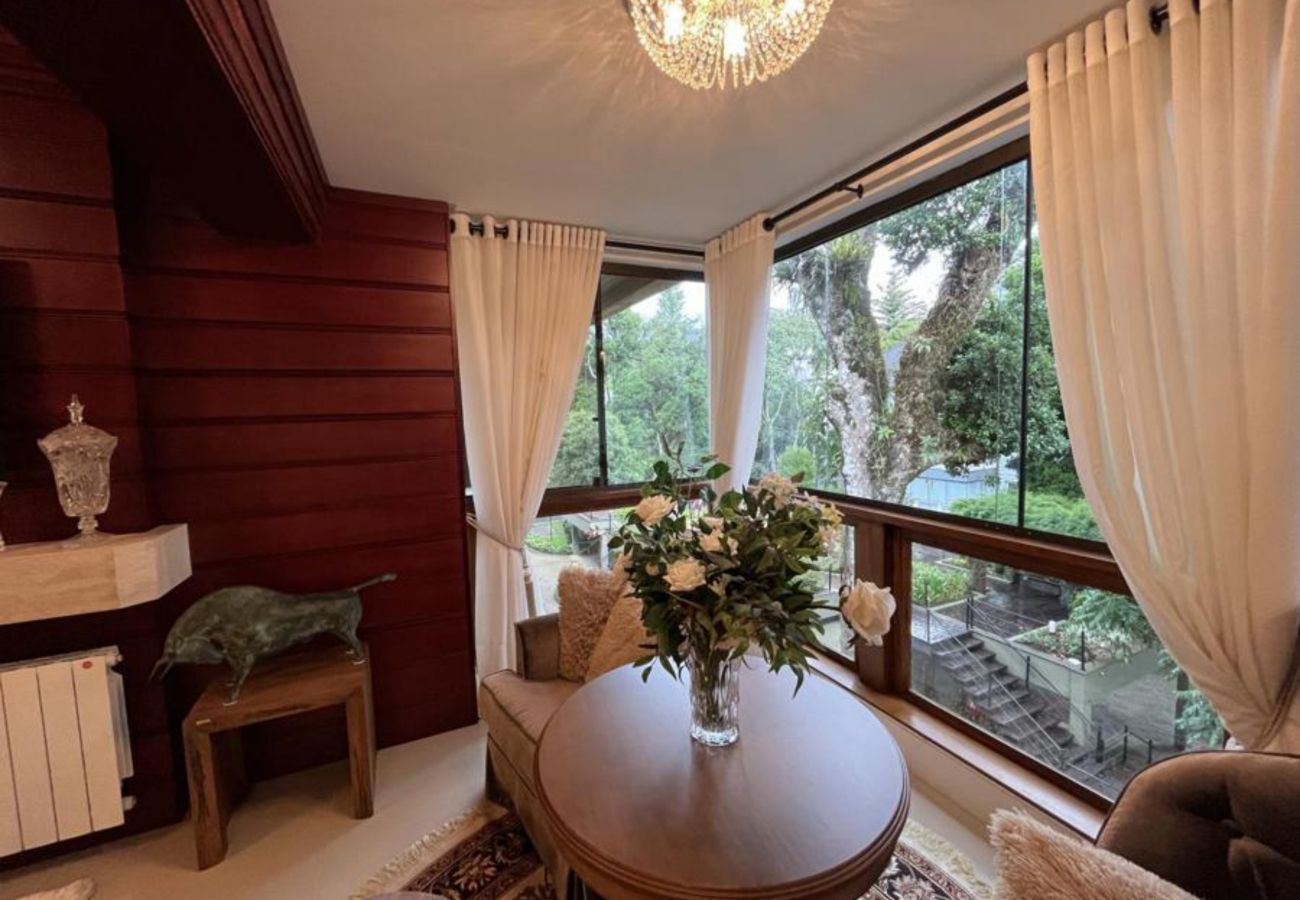 Apartamento em Gramado - Apto Oviedo REF 547159