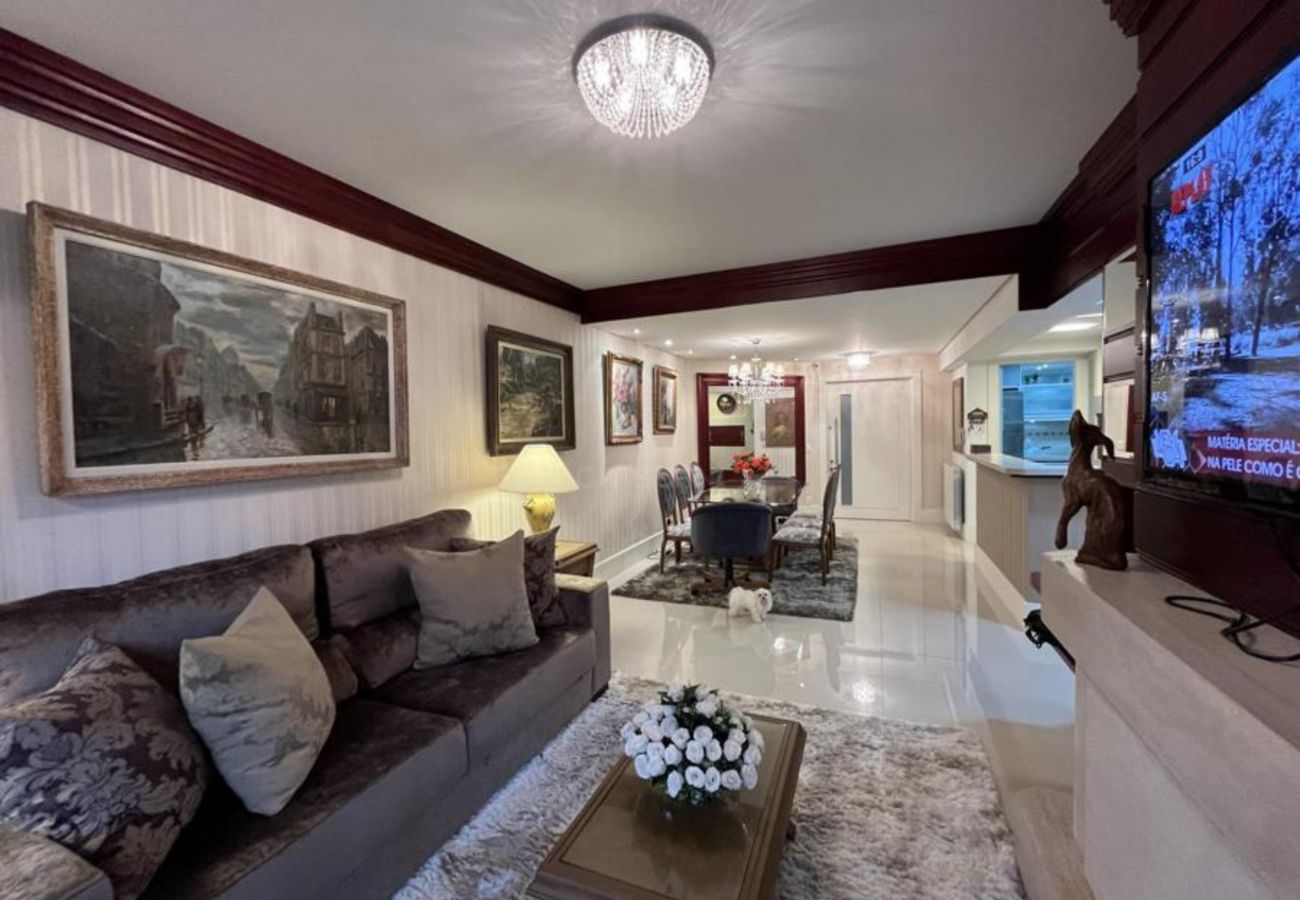 Apartamento em Gramado - Apto Oviedo REF 547159