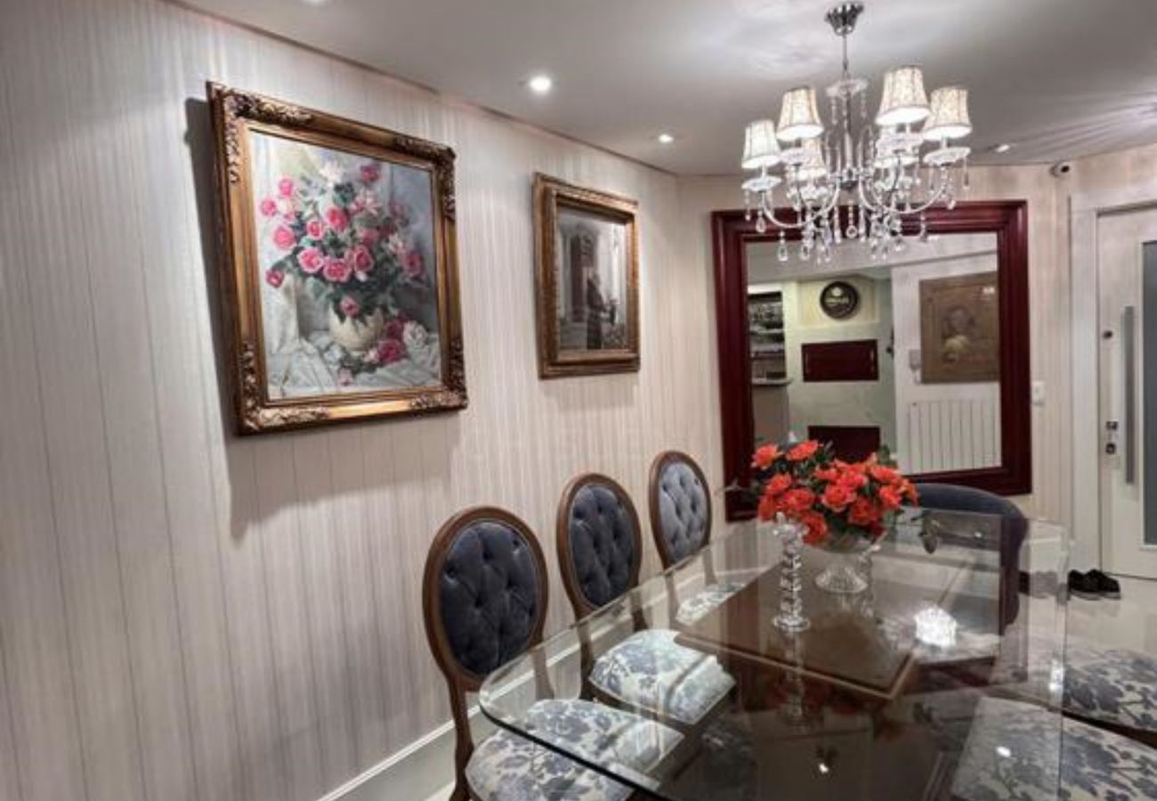 Apartamento em Gramado - Apto Oviedo REF 547159
