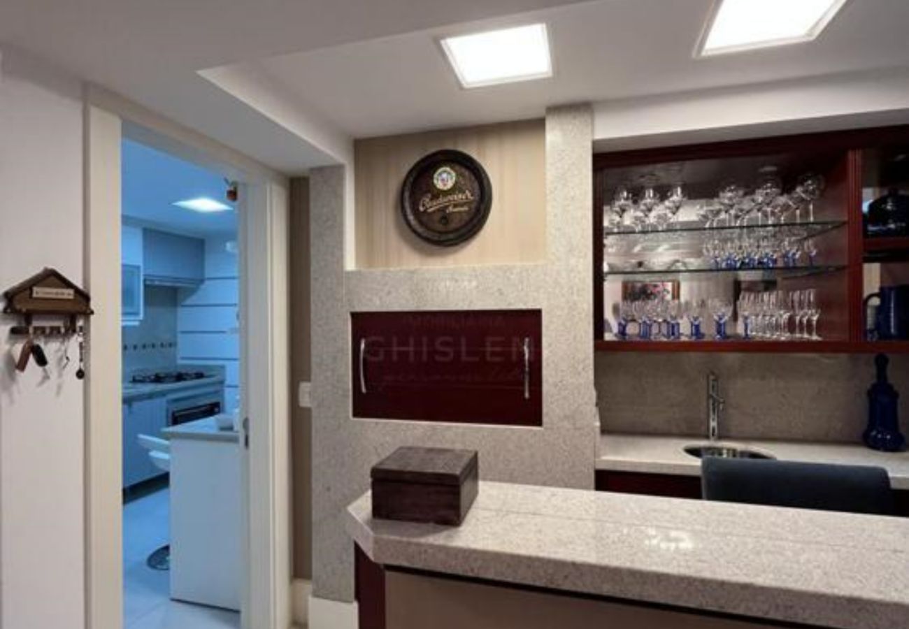 Apartamento em Gramado - Apto Oviedo REF 547159