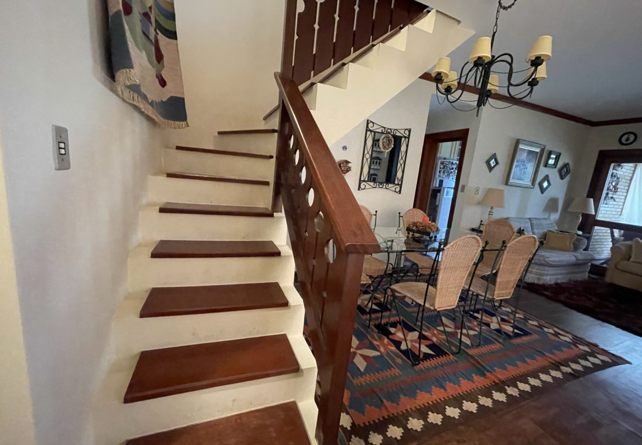 Apartamento em Gramado - Apto Solar da Praça REF 547280