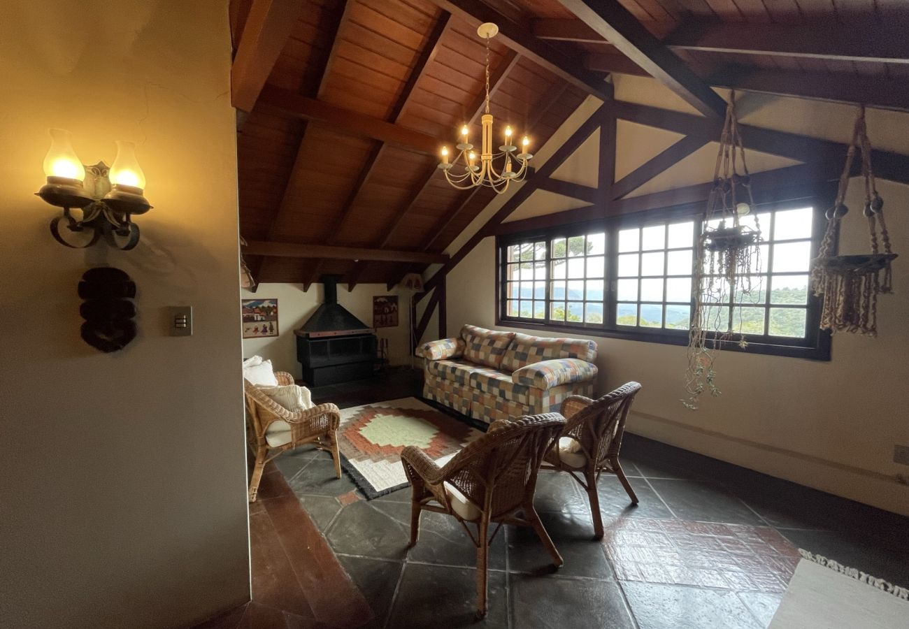 Apartamento em Gramado - Apto Solar da Praça REF 547280