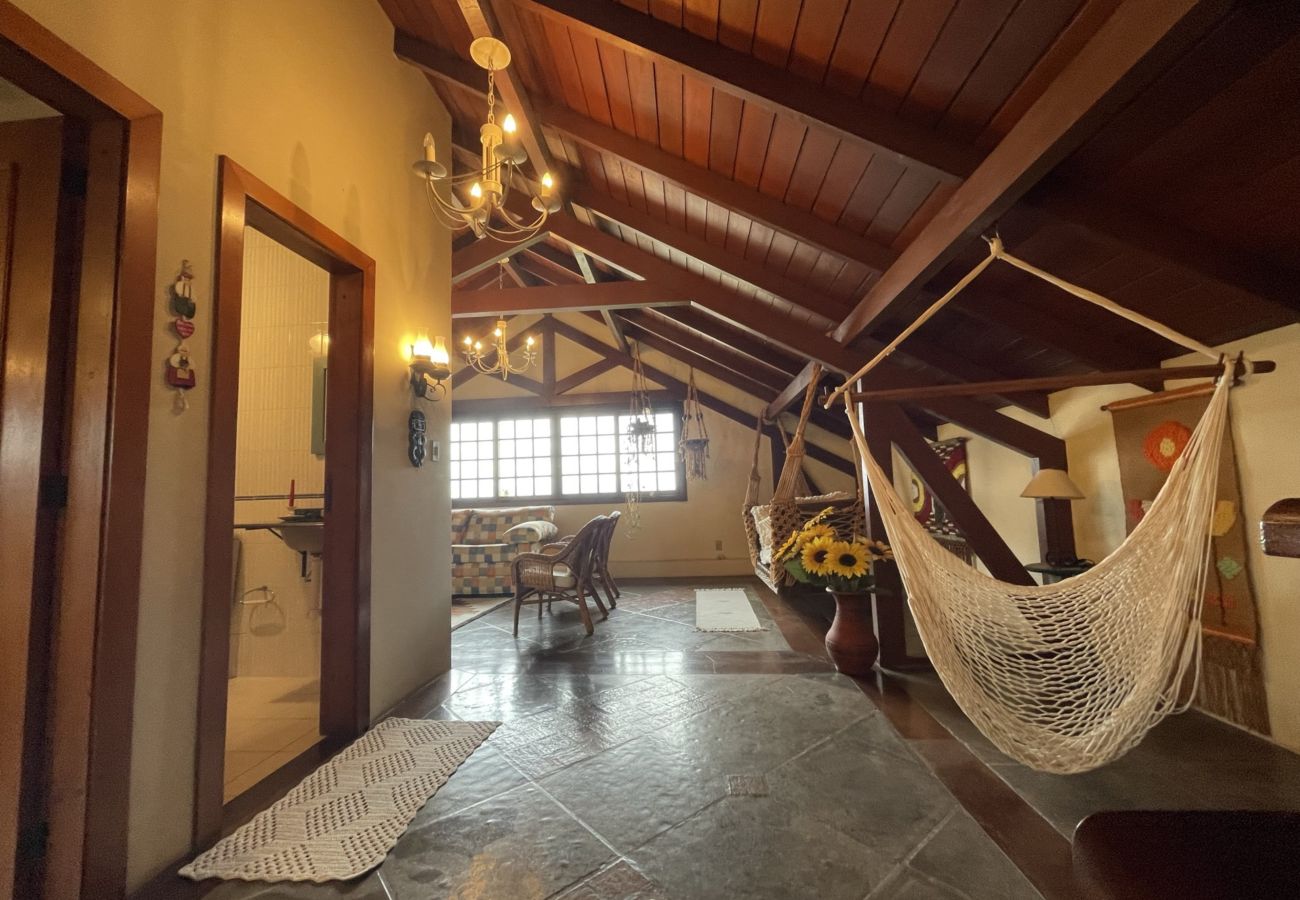 Apartamento em Gramado - Apto Solar da Praça REF 547280