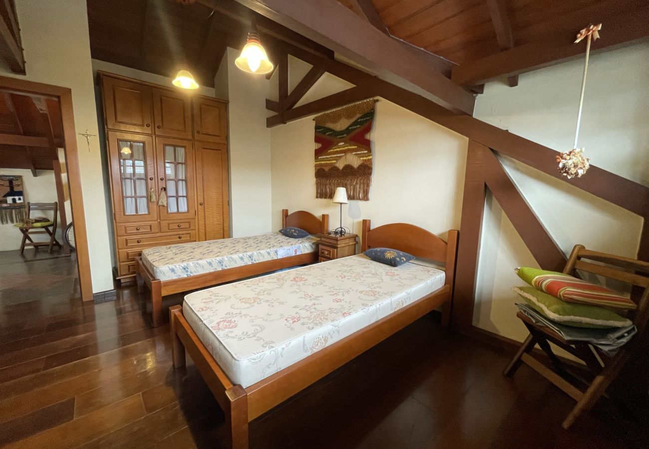 Apartamento em Gramado - Apto Solar da Praça REF 547280
