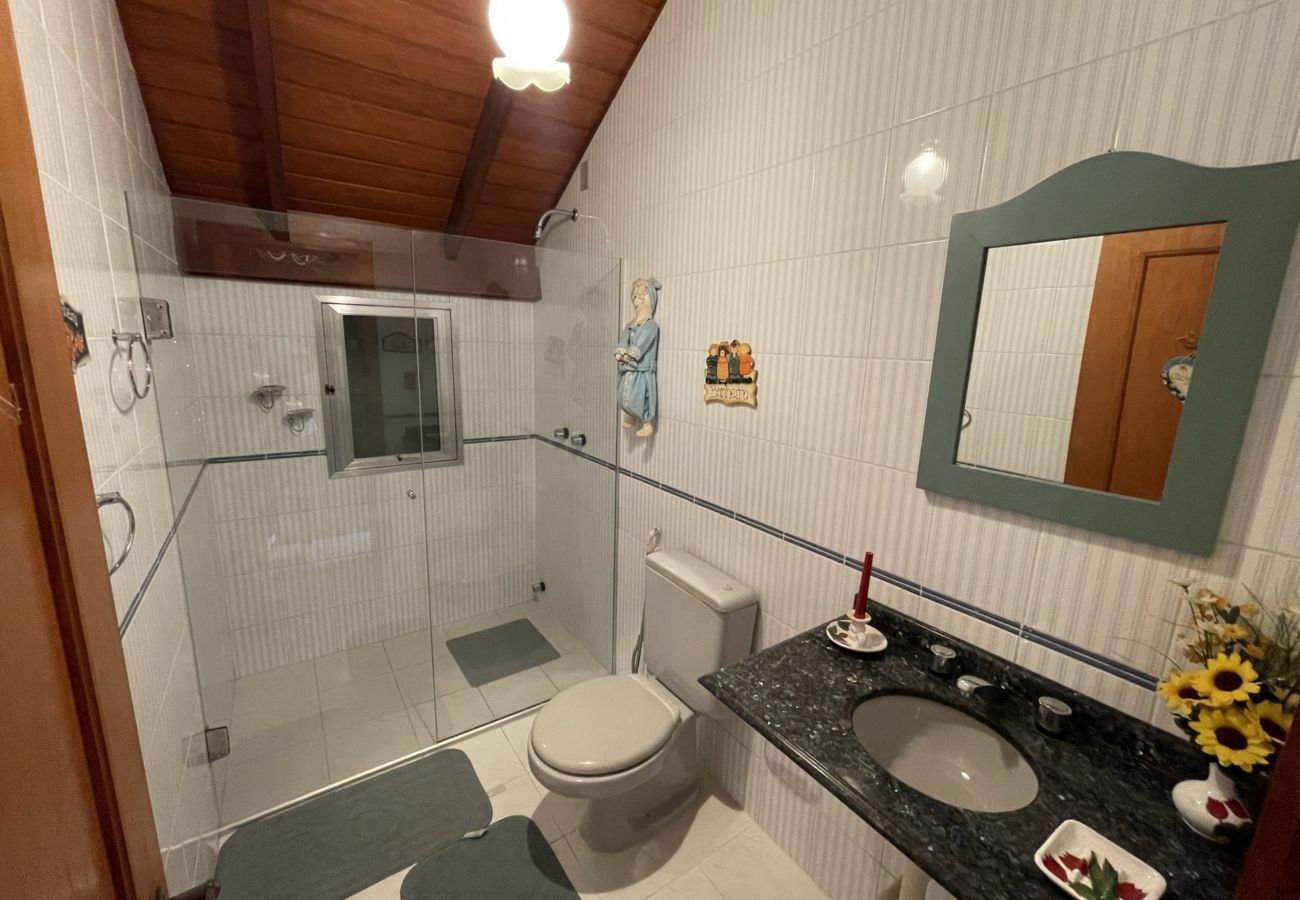 Apartamento em Gramado - Apto Solar da Praça REF 547280