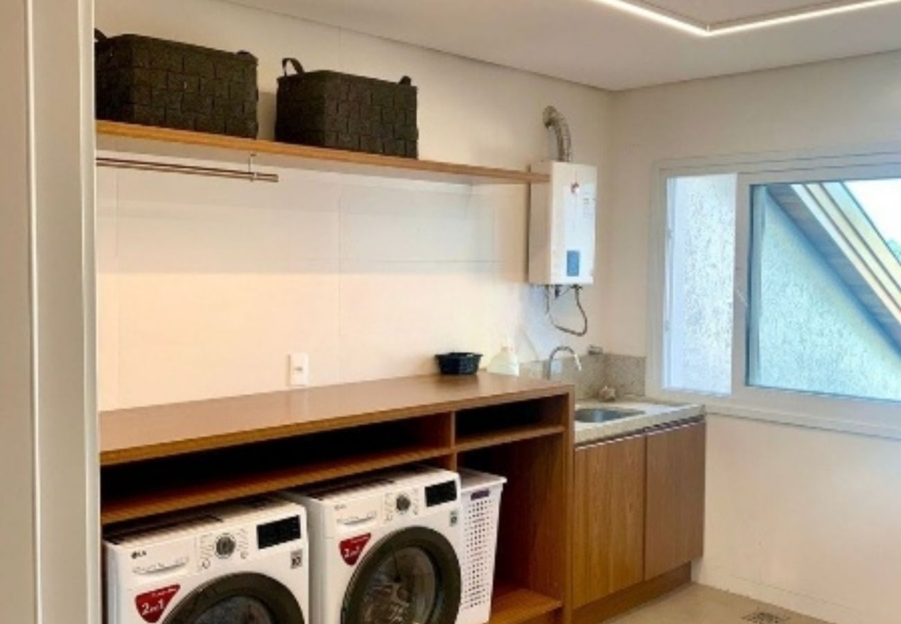 Apartamento em Canela - Apto 1 dorm Loft 235 REF 558945