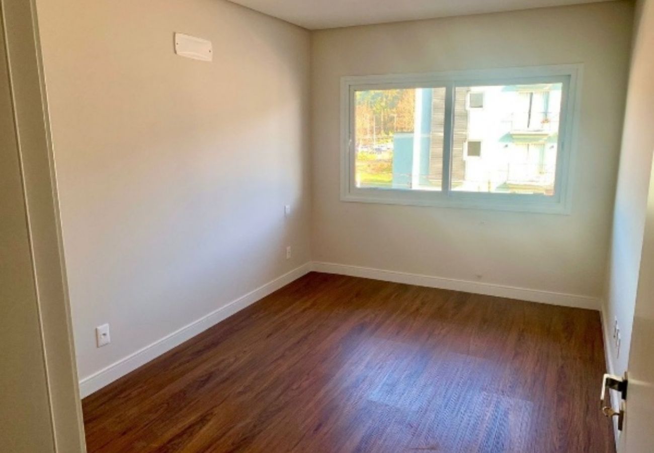 Apartamento em Canela - Apto 1 dorm Loft 235 REF 558945