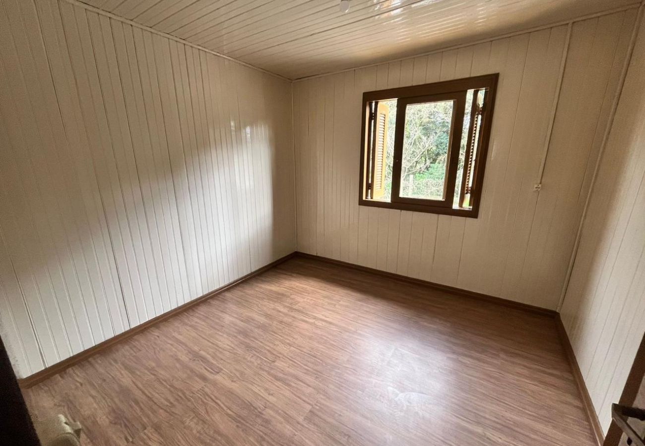 Casa em Canela - CASAS NA RUA DAS HORTÊNSIAS CANELA REF 570203