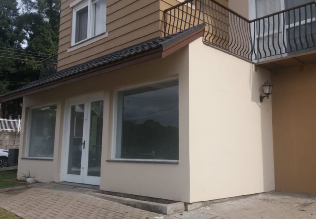 Local comercial em Canela - LOJAL VILA DO CEDRO  REF 570912