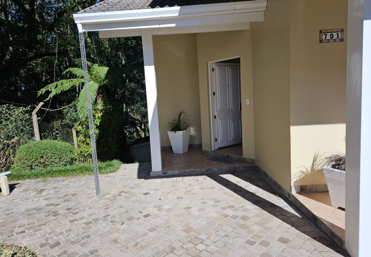 Casa em Gramado - CASA 3 DORM COND DAS BROMÉLIAS REF 585068 