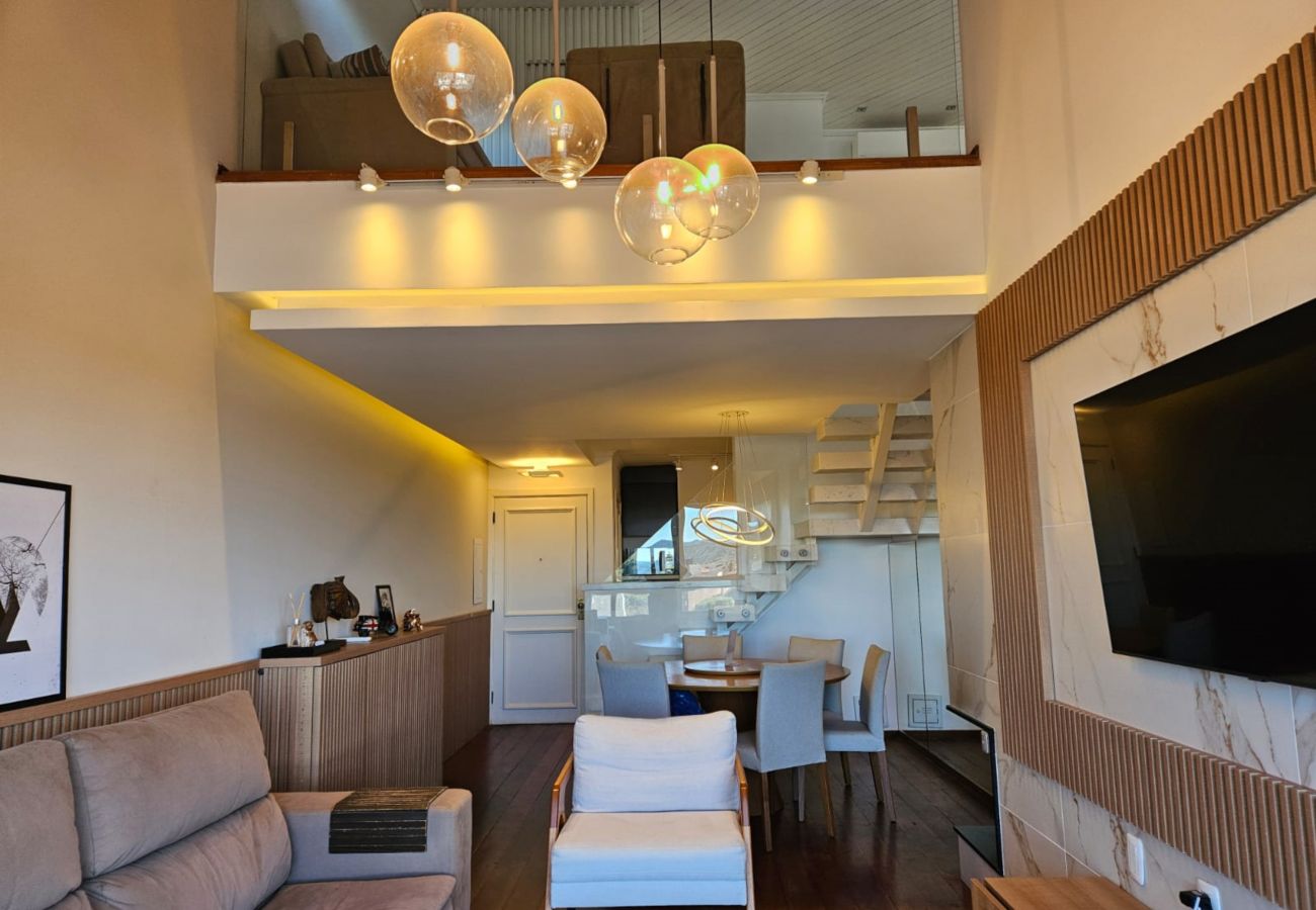 Apartamento em Gramado - APTO 4 DORMITÓRIOS ÂNGELO BISOL REF 670261