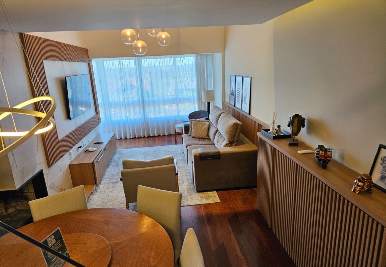 Apartamento em Gramado - APTO 4 DORMITÓRIOS ÂNGELO BISOL REF 670261