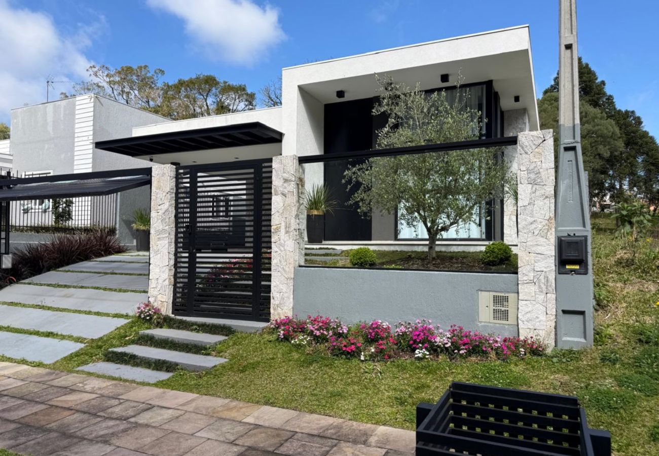 Casa em Gramado - CASA 3 SUÍTES VIVENDAS DO ARVOREDO REF 670276