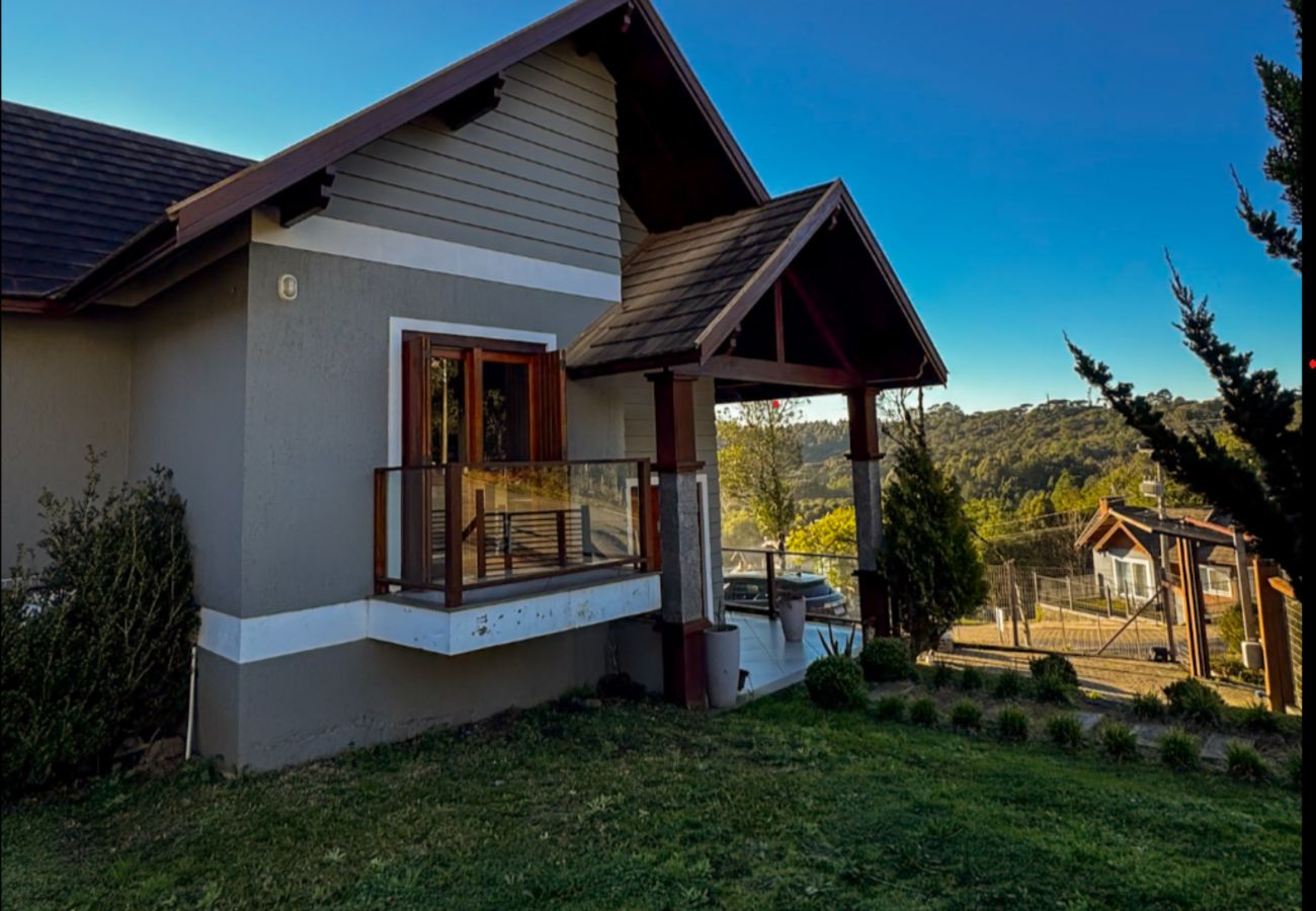Casa em Gramado - CASA 3 DORM  VIVENDAS DO ARVOREDO REF 670272