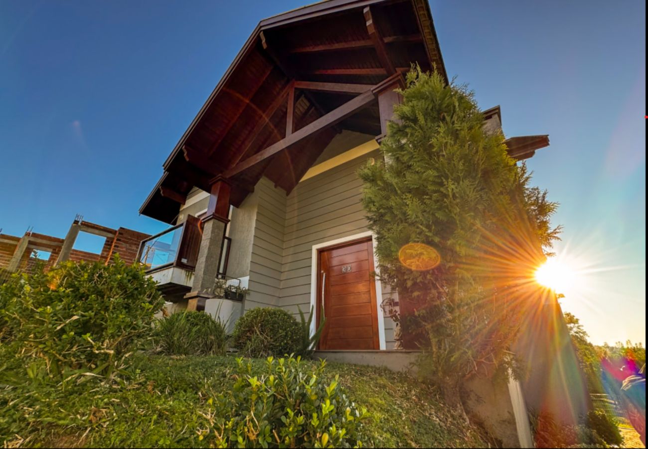 Casa em Gramado - CASA 3 DORM  VIVENDAS DO ARVOREDO REF 670272