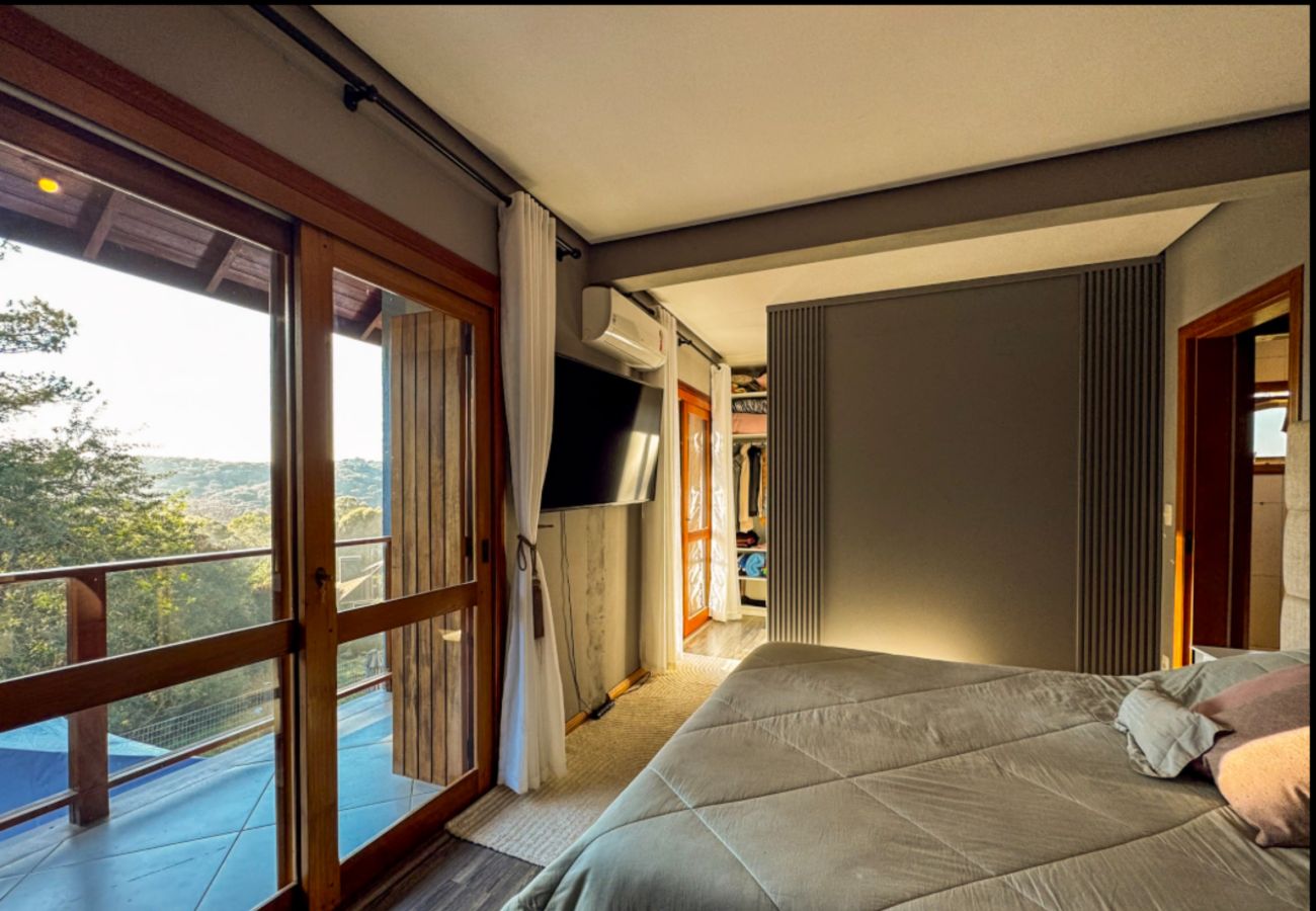 Casa em Gramado - CASA 3 DORM  VIVENDAS DO ARVOREDO REF 670272