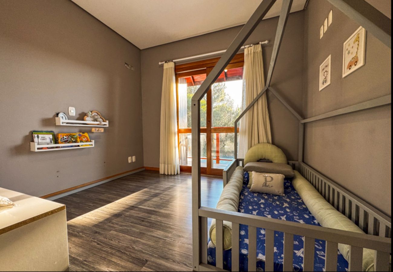 Casa em Gramado - CASA 3 DORM  VIVENDAS DO ARVOREDO REF 670272