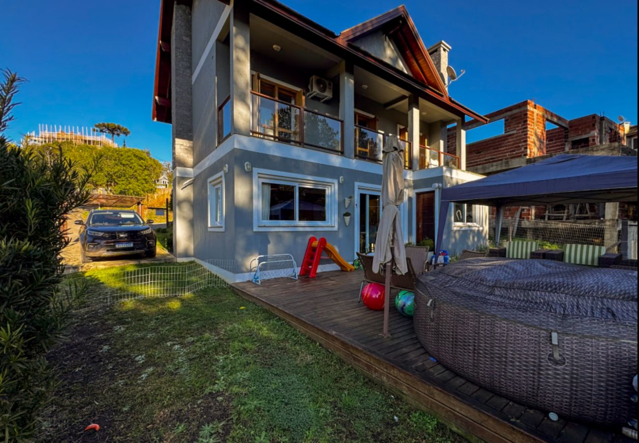 Casa em Gramado - CASA 3 DORM  VIVENDAS DO ARVOREDO REF 670272