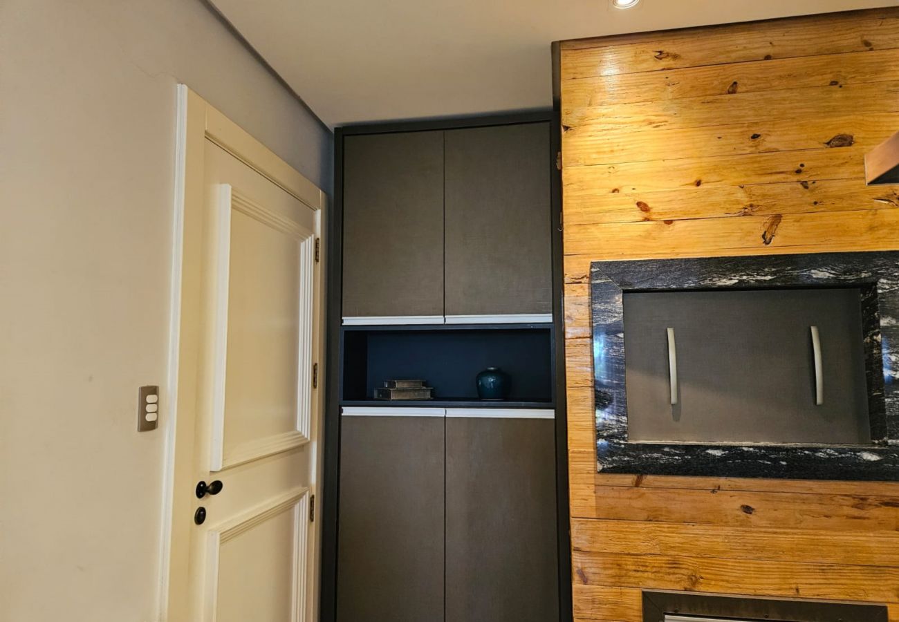 Apartamento em Gramado - APTO 3 SUÍTES COM VISTA PRIVILEGIADA  REF 673088