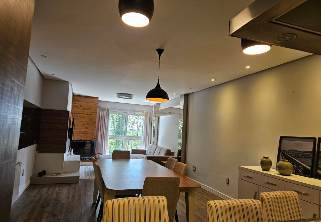 Apartamento em Gramado - APTO 3 SUÍTES COM VISTA PRIVILEGIADA  REF 673088