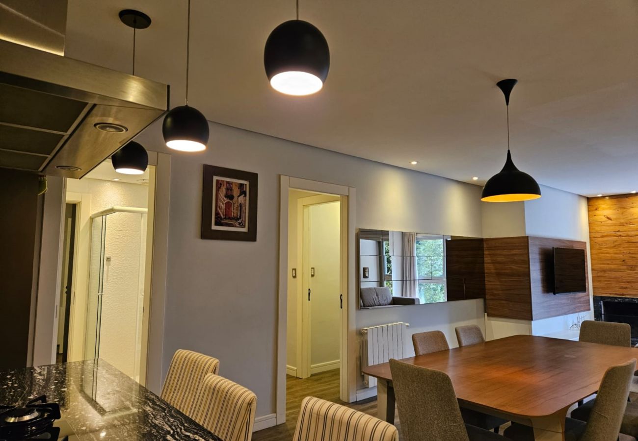 Apartamento em Gramado - APTO 3 SUÍTES COM VISTA PRIVILEGIADA  REF 673088