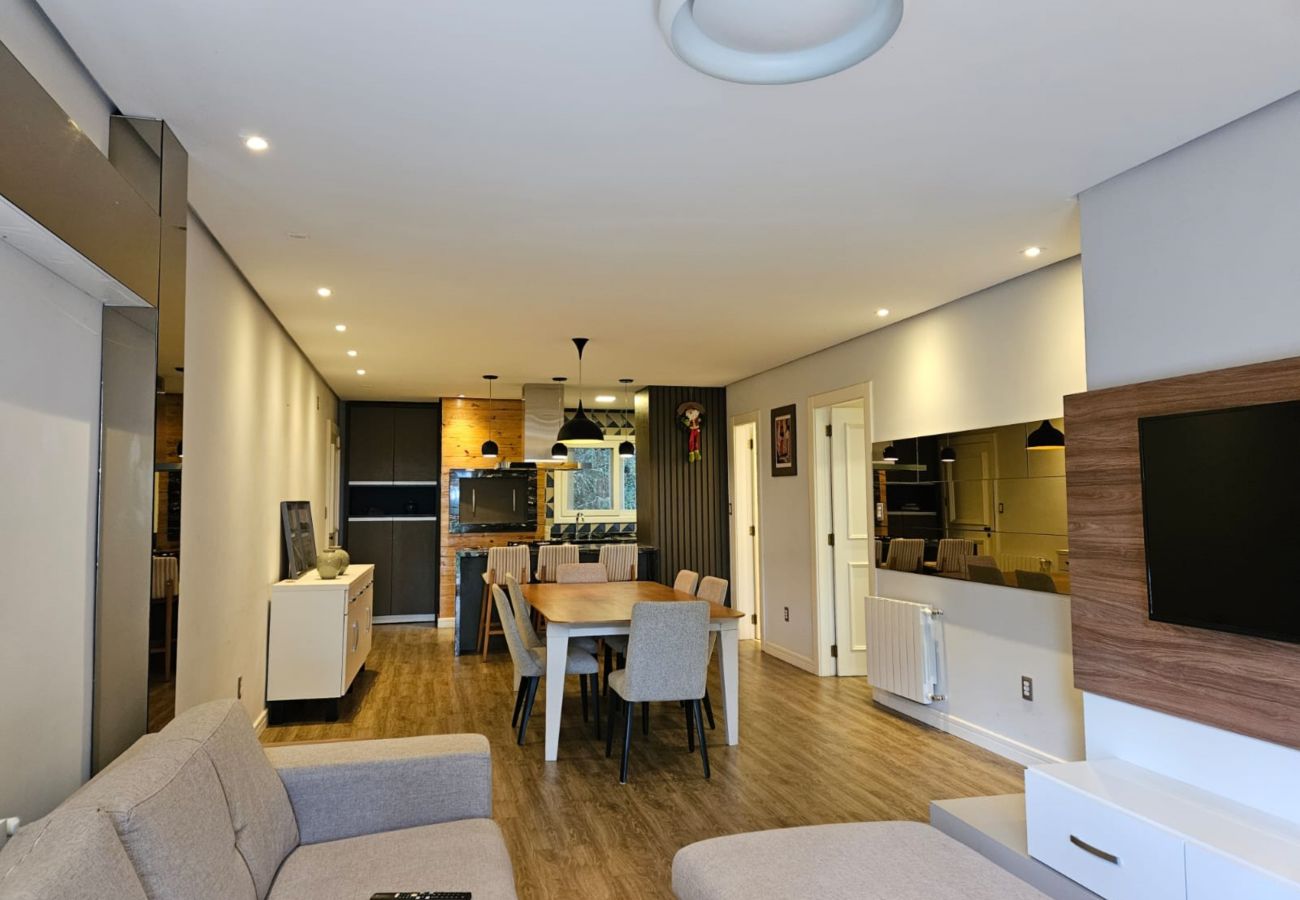 Apartamento em Gramado - APTO 3 SUÍTES COM VISTA PRIVILEGIADA  REF 673088