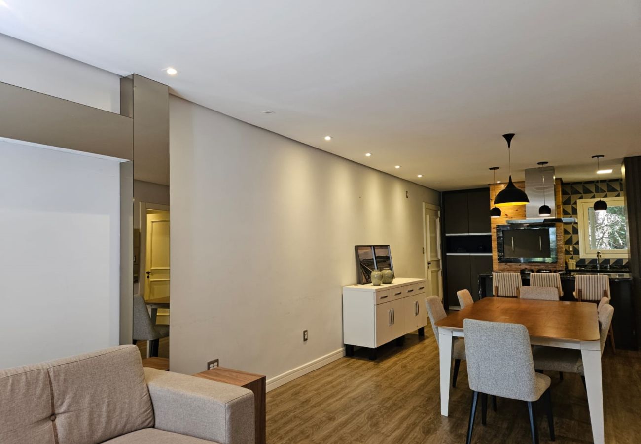 Apartamento em Gramado - APTO 3 SUÍTES COM VISTA PRIVILEGIADA  REF 673088