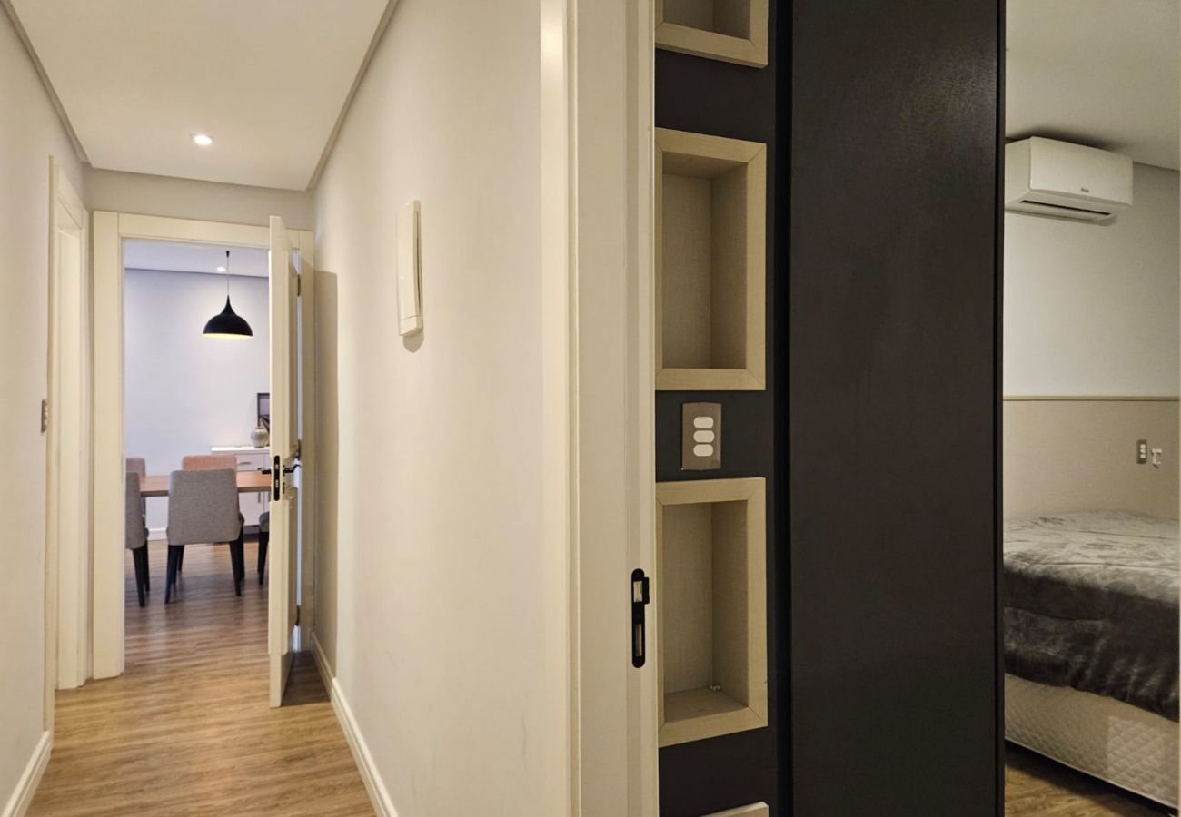 Apartamento em Gramado - APTO 3 SUÍTES COM VISTA PRIVILEGIADA  REF 673088