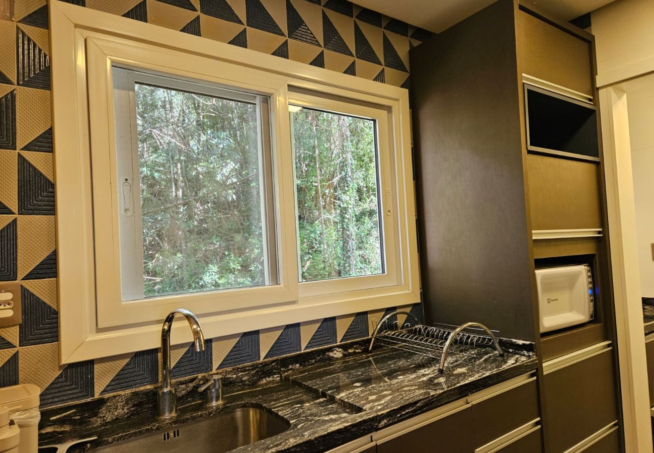 Apartamento em Gramado - APTO 3 SUÍTES COM VISTA PRIVILEGIADA  REF 673088