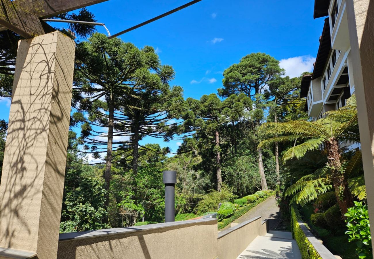 Apartamento em Gramado - APTO 3 SUÍTES COM VISTA PRIVILEGIADA  REF 673088