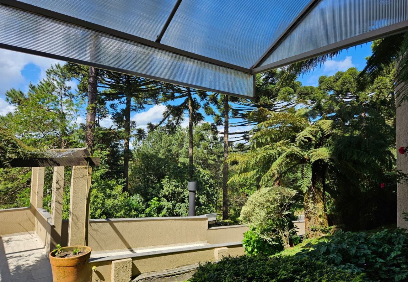 Apartamento em Gramado - APTO 3 SUÍTES COM VISTA PRIVILEGIADA  REF 673088