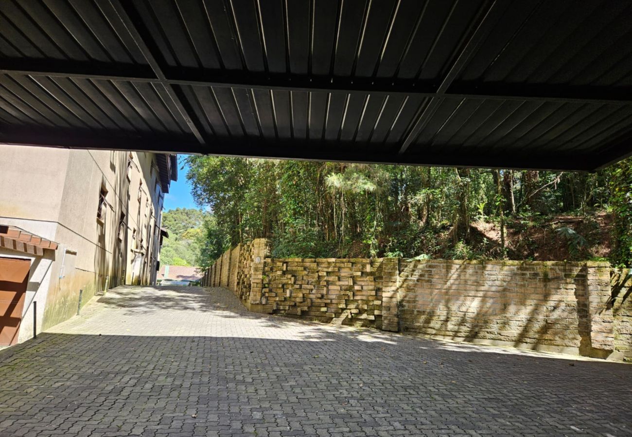 Apartamento em Gramado - APTO 3 SUÍTES COM VISTA PRIVILEGIADA  REF 673088