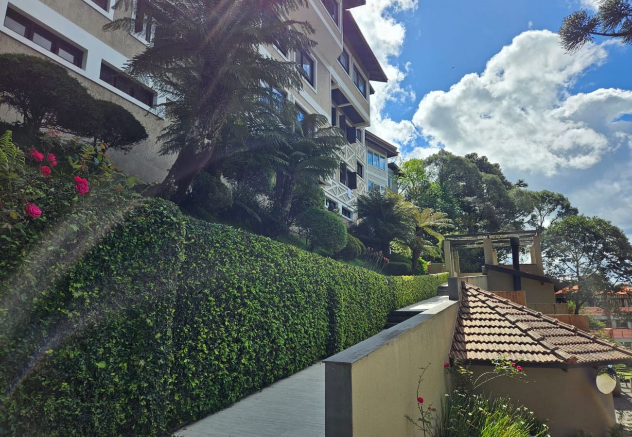 Apartamento em Gramado - APTO 3 SUÍTES COM VISTA PRIVILEGIADA  REF 673088