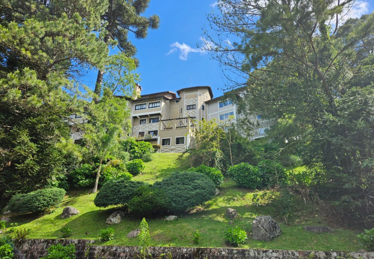 Apartamento em Gramado - APTO 3 SUÍTES COM VISTA PRIVILEGIADA  REF 673088