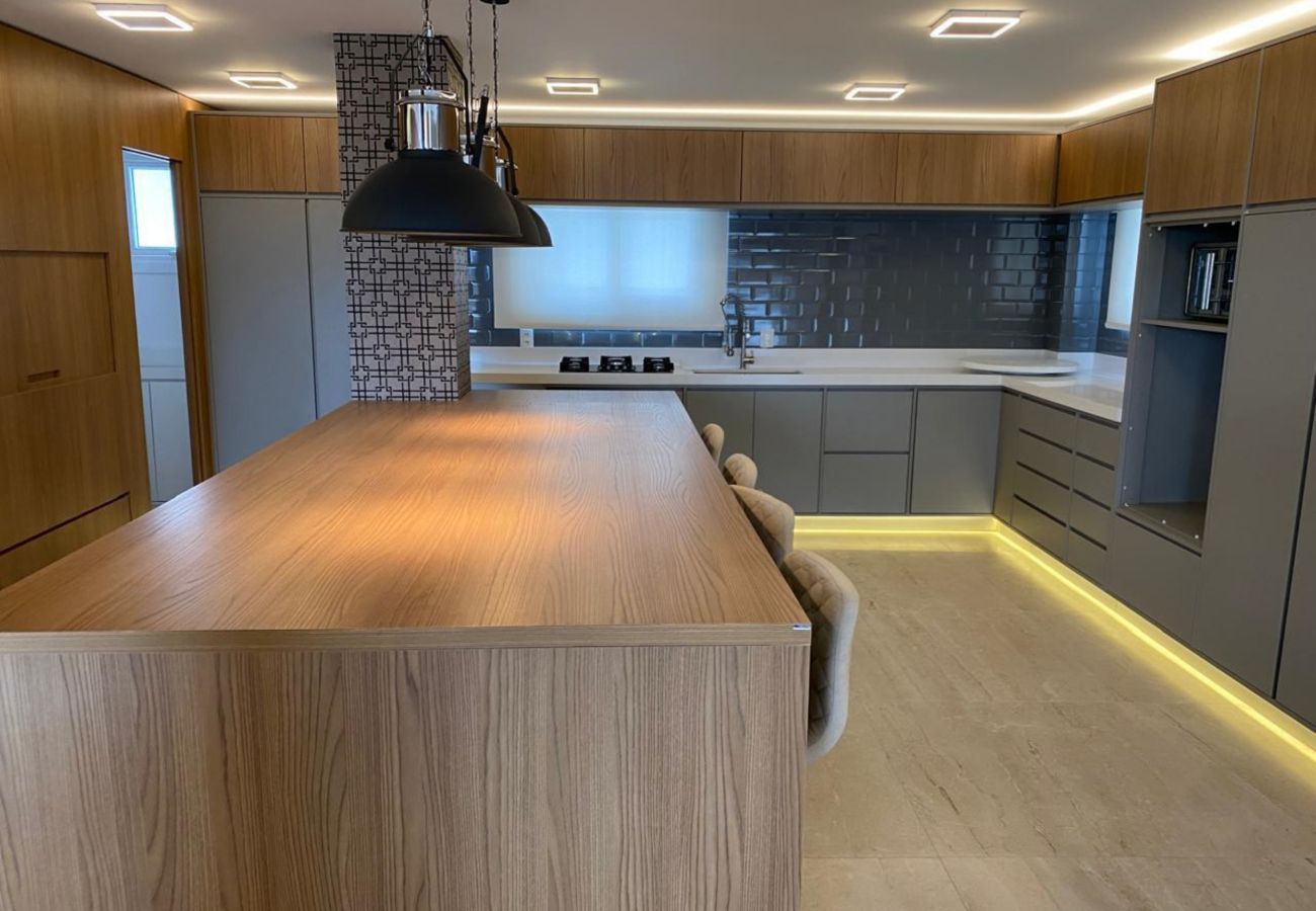 Apartamento em Gramado - COB. ALTO PADRÃO CORAÇÃO GRAMADO REF 673668