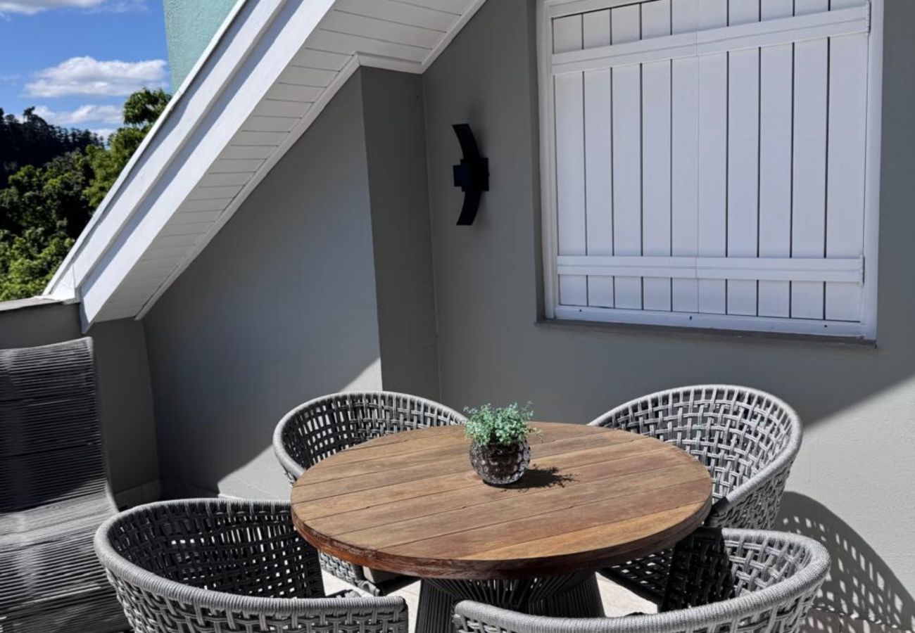 Apartamento em Gramado - COBERTURA NA PRAÇA DAS ROSAS REF 674766