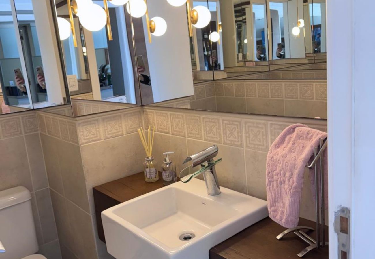 Apartamento em Gramado - COBERTURA NA PRAÇA DAS ROSAS REF 674766