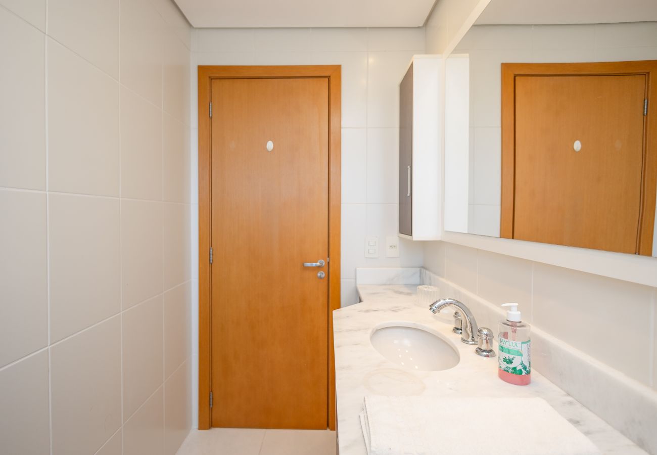 Apartamento em Gramado - Apto 2 suítes Príncipe de Salzburgo REF 692255