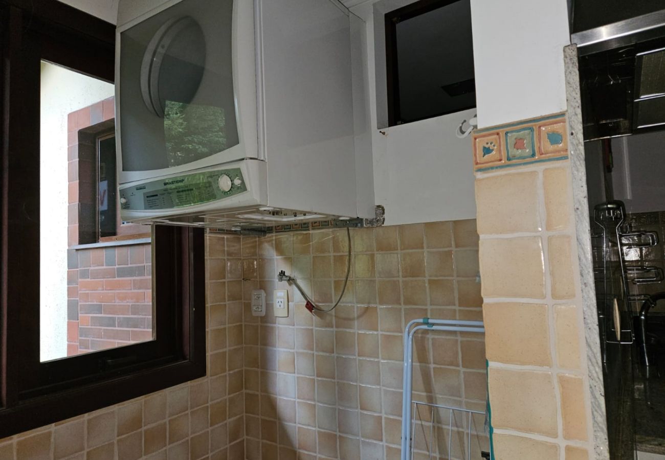 Apartamento em Gramado - APTO 3 DORMITÓRIOS JUNTO A PRAÇA DAS ROSAS  REF 69