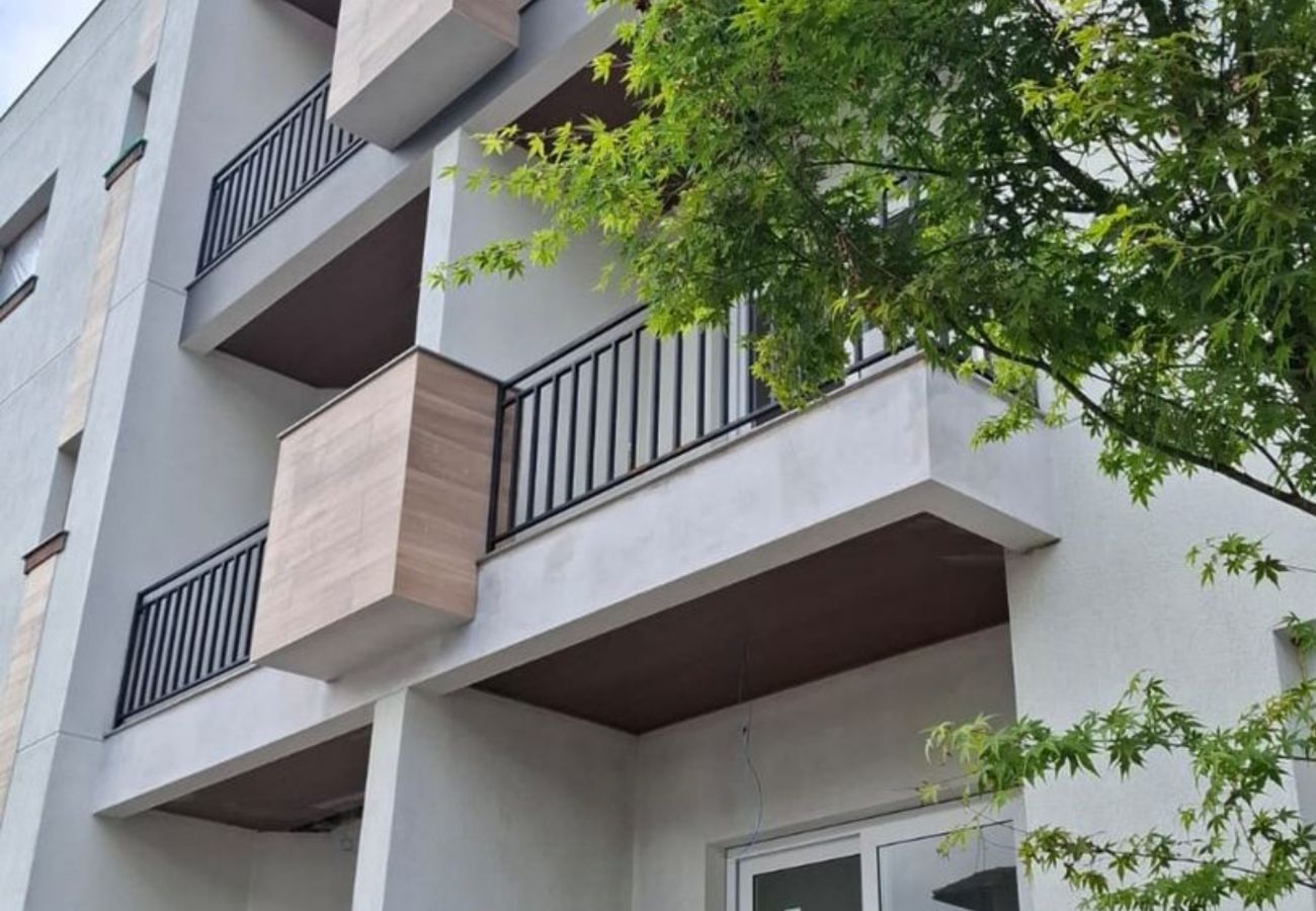 Apartamento em Gramado - RESIDENCIAL ARCOBALENO II REF 720842 