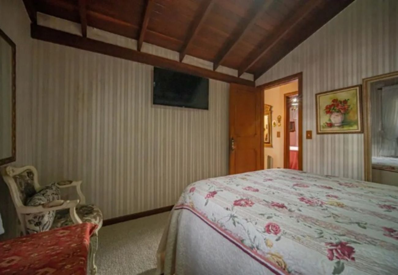 Casa em Gramado - CASA 4 DORMITÓRIOS BAIRRO PLANALTO REF 734151