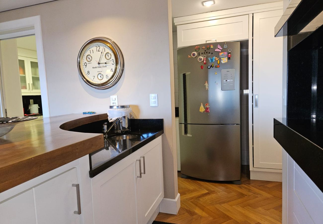 Apartamento em Gramado - COBERTURA MARAVILHOSA 3 SUÍTES NO  CENTRO REF 7776