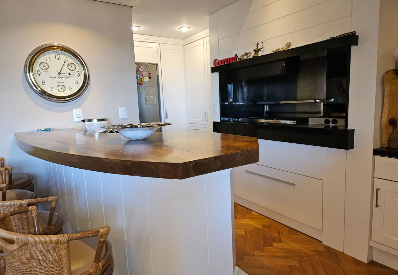 Apartamento em Gramado - COBERTURA MARAVILHOSA 3 SUÍTES NO  CENTRO REF 7776