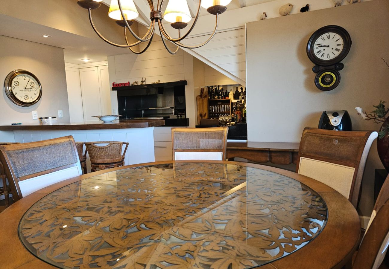 Apartamento em Gramado - COBERTURA MARAVILHOSA 3 SUÍTES NO  CENTRO REF 7776